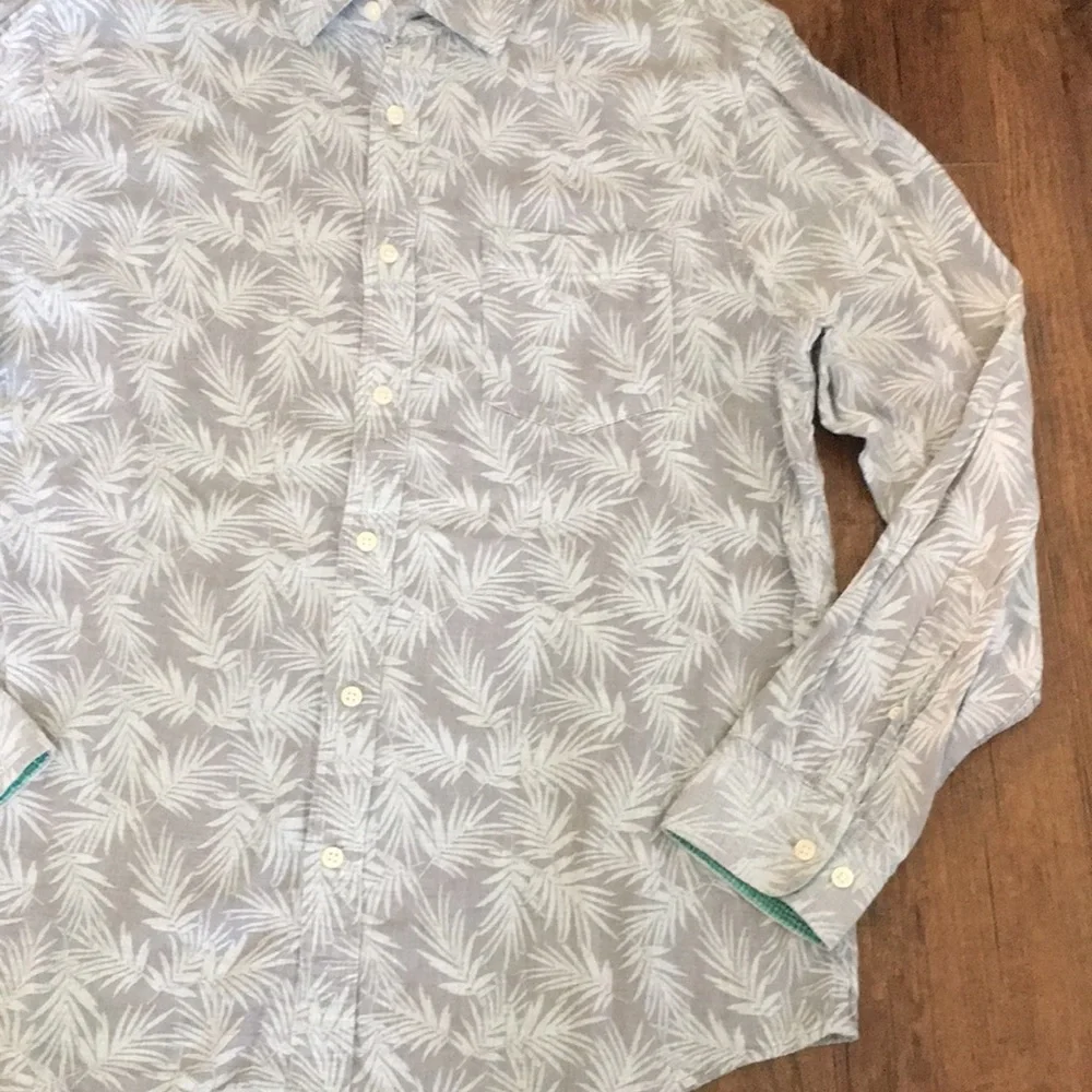 Banana republic Men's Light Blue Palm-Print Button-Up Shirt L 100% cotton